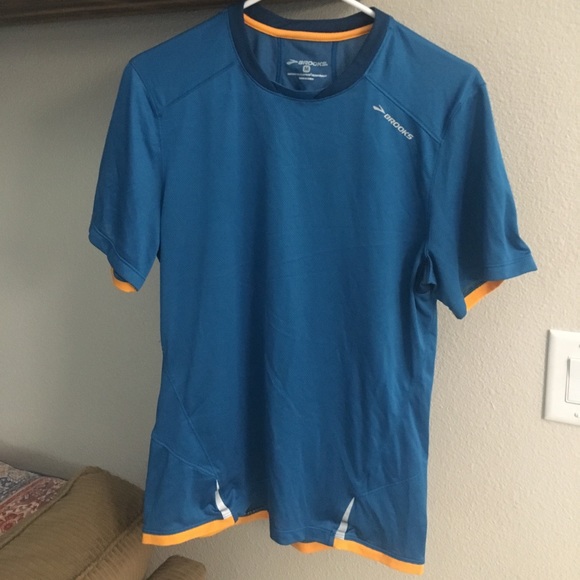 Brooks Other - Brooks men's athletic shirt Medium
